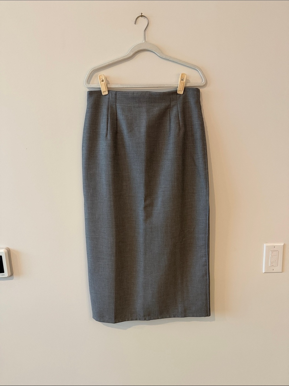 H&M Gray Tailored Pencil Skirt